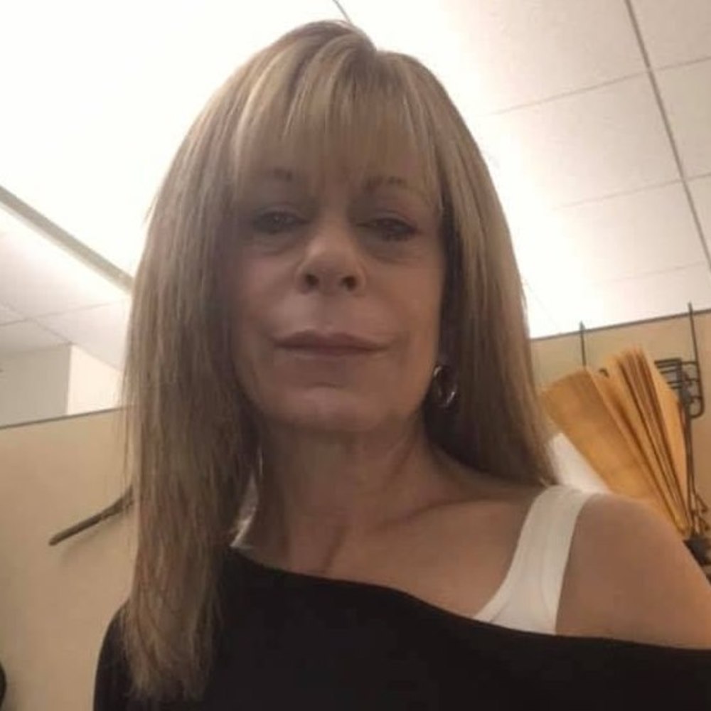 Meet your Posher, Felice